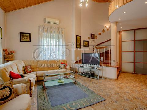 будинок за адресою Лугова вул.