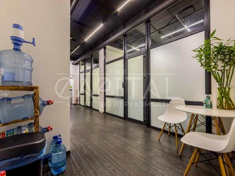 комерційна за адресою Глибочицька вул., 32-В