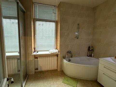 квартира по адресу Кандаурова ул., 3