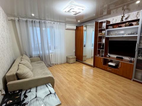 квартира за адресою Івана Миколайчука вул., 38