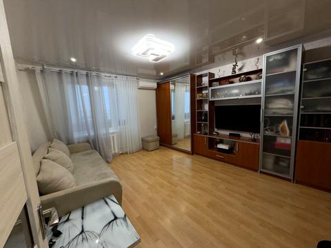 квартира за адресою Івана Миколайчука вул., 38