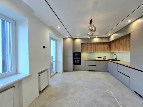 квартира за адресою Залізнична вул., 7а