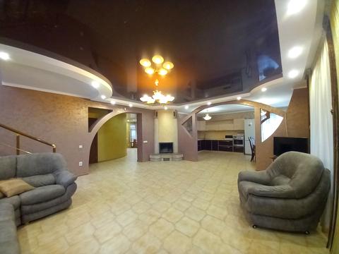 будинок за адресою Академічна