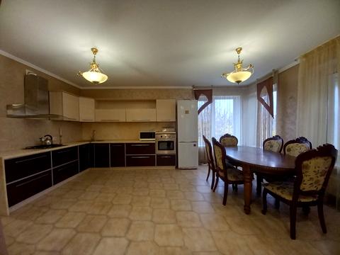 будинок за адресою Академічна