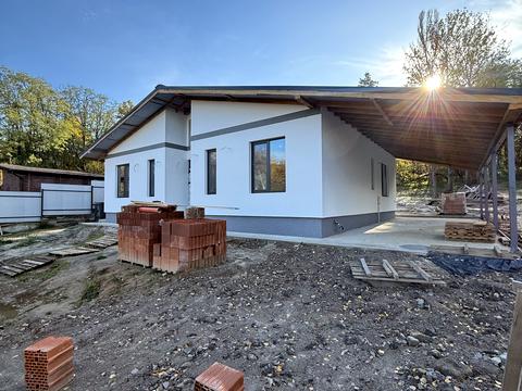 будинок за адресою Польова