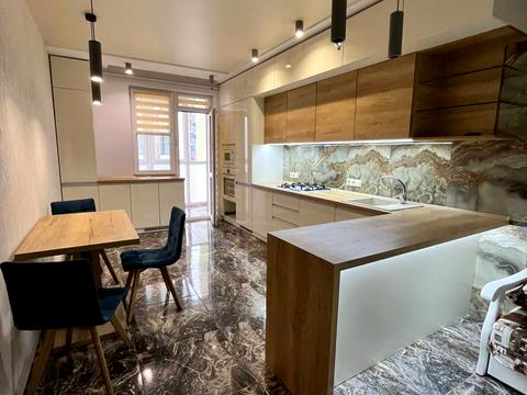 квартира за адресою Залізнична вул., 11