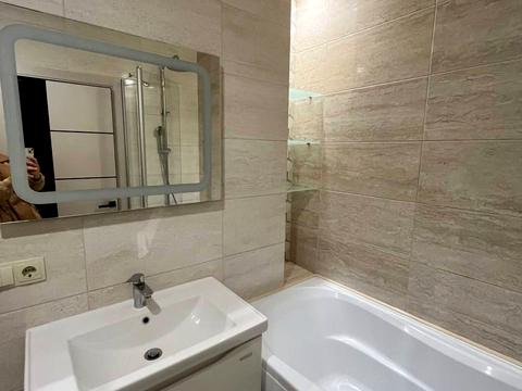 квартира за адресою Залізнична вул., 11