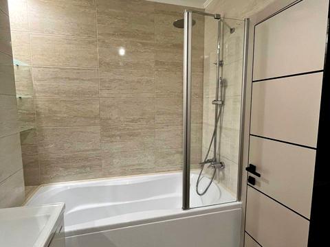 квартира за адресою Залізнична вул., 11