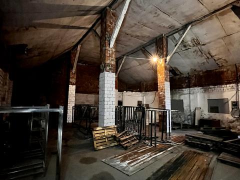 коммерческая по адресу Леоніда Каденюка ул. (Чкалова), 20