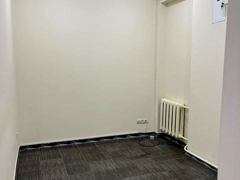 комерційна за адресою Лабораторна вул., 37/33