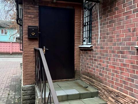 комерційна за адресою Лабораторна вул., 37/33