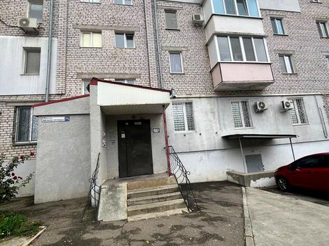 квартира за адресою Малко-Тирнівська вул., 75