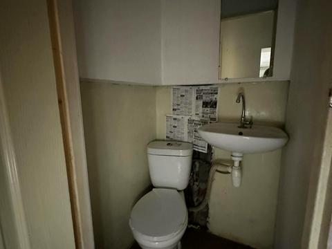 комерційна за адресою Левка Лук'яненка вул. (Горького), 3/27