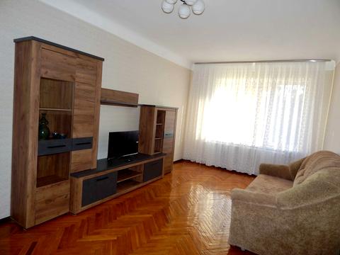 квартира за адресою Київ, Микільсько-Ботанічна вул., 17/4