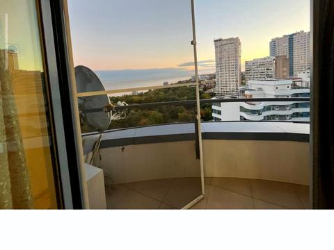 квартира за адресою Літературна вул., 1а