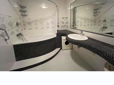 квартира за адресою Літературна вул., 1а