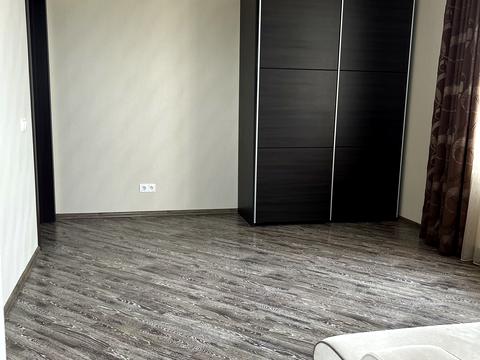 квартира за адресою Срібнокільська вул., 22