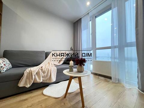 квартира за адресою Дніпровська набережна вул., 17В