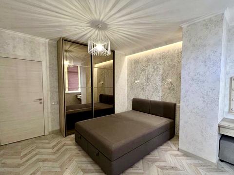 квартира по адресу Александровская ул., 1