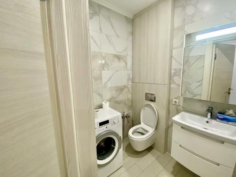 квартира по адресу Александровская ул., 1