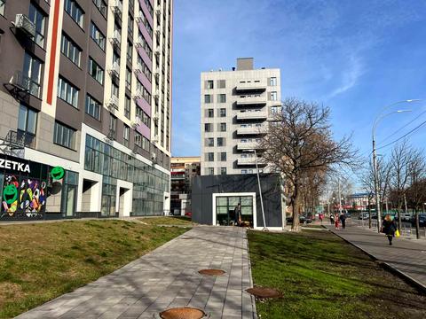 коммерческая по адресу Севастопольская пл., 76