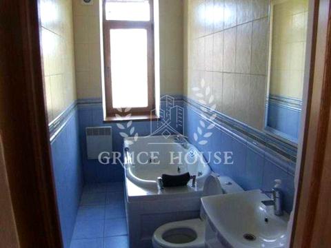 будинок за адресою Лугова вул.