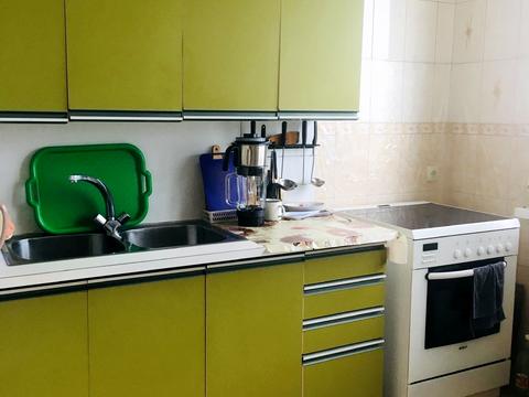 кімната за адресою Свободи просп., 24-Б