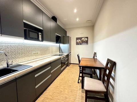 квартира по адресу Кирилло-Мефодиевская ул., 2