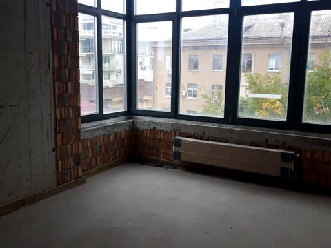 квартира за адресою Андрія Гулого-Гуленка вул. (Віце-адмірала Азарова), 8