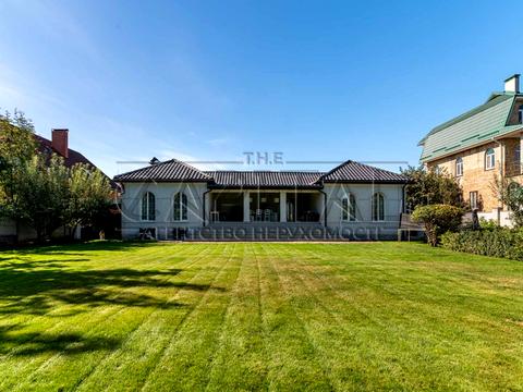 будинок за адресою Київська вул., 10