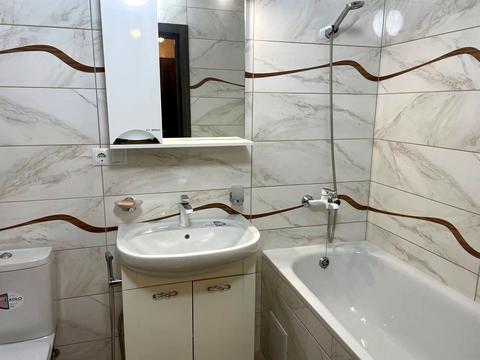 квартира за адресою Гайдамацька вул. (Марфи Струтинської), 13-Б