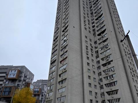 квартира за адресою Героїв просп., 1-Б