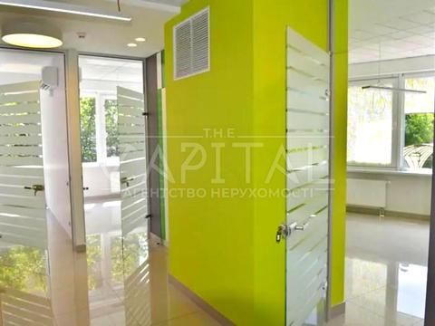 коммерческая по адресу Кловський узвіз, 7А