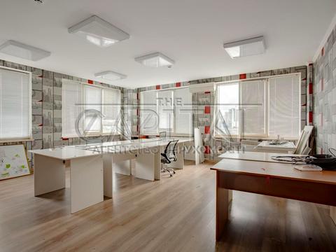 комерційна за адресою Жилянська вул., 101