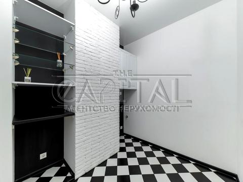 комерційна за адресою Кловський узвіз (Кловський), 7a