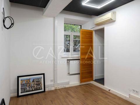 коммерческая по адресу Ивана Франко ул., 29