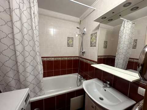 квартира за адресою Срібнокільська вул., 16