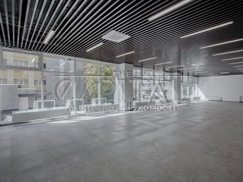 комерційна за адресою Лєскова вул., 9