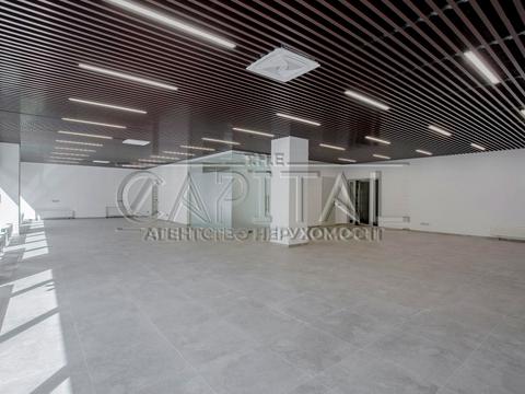 комерційна за адресою Лєскова вул., 9