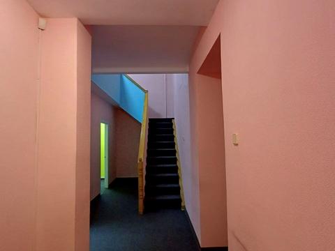 комерційна за адресою Драгоманова вул., 31-В