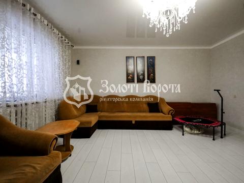 будинок за адресою Сім'ї Сидоренків вул.