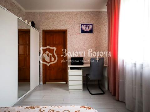 будинок за адресою Сім'ї Сидоренків вул.