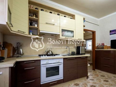 будинок за адресою Сім'ї Сидоренків вул.