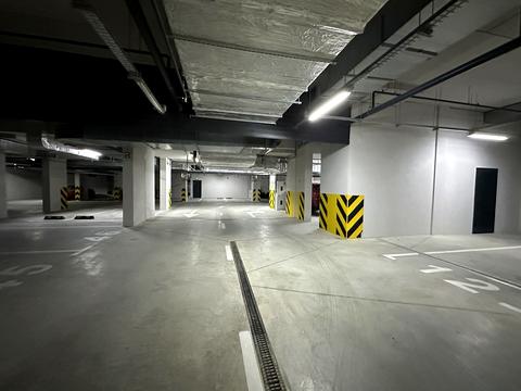 паркоместо по адресу Днепровская набережная ул., 15-Є