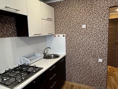 квартира за адресою Академіка Александрова вул., 3