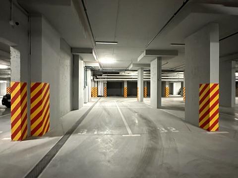 паркомісце за адресою Князя Романа Мстиславича вул. (Генерала Жмаченка), 22