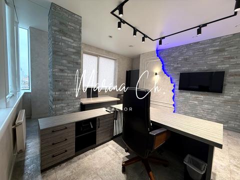 комерційна за адресою Королеви Єлизавети ІІ вул. (Глинки), 7