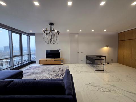 квартира за адресою Дніпровська набережна вул., 14