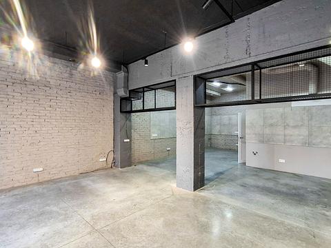 комерційна за адресою Корольова вул., 9в