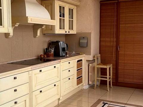 квартира за адресою Леонтовича вул. (Бєлінського), 6б